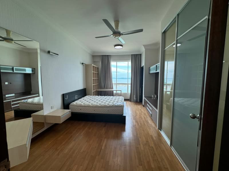 Condominium for Rent at Gurney Beach Resort - Jeanie Lim - Bedroom - PropertyGuru.com.my