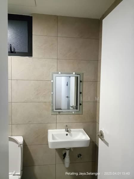 Kediaman Servis untuk Disewa di AraTre' Residences - Chace Lim - Bathroom - PropertyGuru.com.my