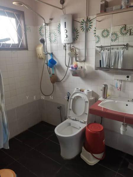 2-storey Terraced House for Sale in Happy Garden (Kuchai Lama) - Yenn Chong - Bathroom - PropertyGuru.com.my