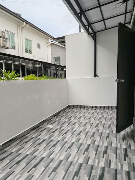 2-storey Terraced House for Sale in Kuala Selangor (Selangor) - Fakurazy Abu Bakar - Exterior - PropertyGuru.com.my