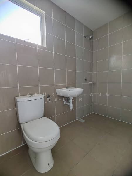 2-storey Terraced House for Sale in Kuala Selangor (Selangor) - Fakurazy Abu Bakar - Bathroom - PropertyGuru.com.my