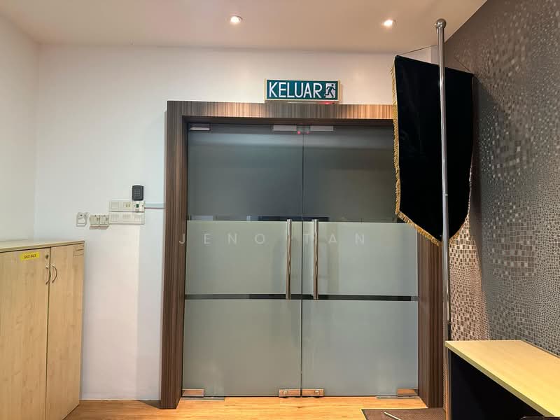 Pejabat untuk Disewa di Kuching (Sarawak) - Jeno Tan - Entrance - PropertyGuru.com.my