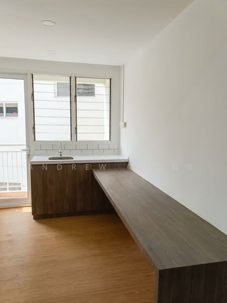 Condominium for Rent at Gurney Park Condominium - Andrew Chong - Kitchen - PropertyGuru.com.my