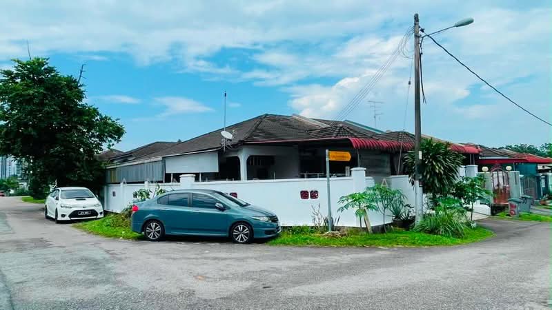 1-storey Terraced House for Sale in Taman Daya (Johor Bahru) - Annuur Ahmad - PropertyGuru.com.my