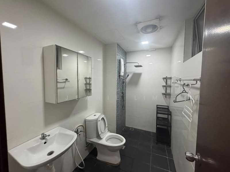 Condominium for Rent at The Golden Triangle Condominium - Jeanie Lim - Bathroom - PropertyGuru.com.my