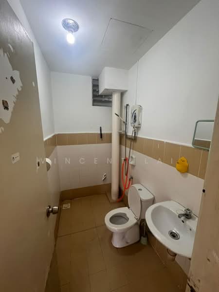 Apartment for Sale at Kipark Apartment - Vincent Lai - Bathroom - PropertyGuru.com.my