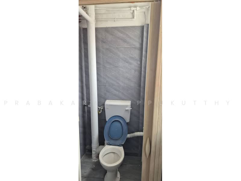 Rumah Flat untuk Disewa di Gugusan Tanjung - Prabakaran Appukutthy - Bathroom - PropertyGuru.com.my