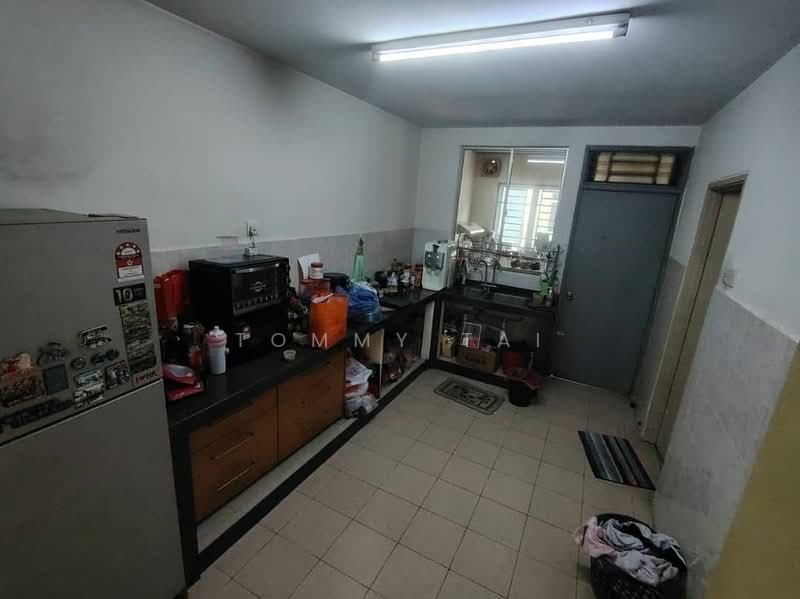 2-storey Terraced House for Sale in Taman Nusa Indah (Iskandar Puteri (Nusajaya)) - Tommy Tai - Kitchen - PropertyGuru.com.my