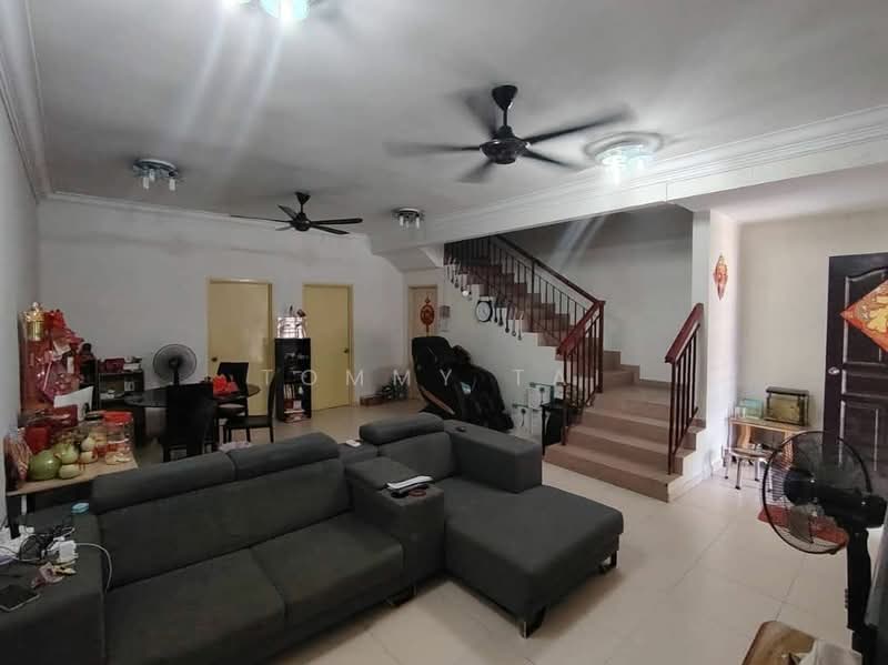 2-storey Terraced House for Sale in Taman Nusa Indah (Iskandar Puteri (Nusajaya)) - Tommy Tai - Living Room - PropertyGuru.com.my
