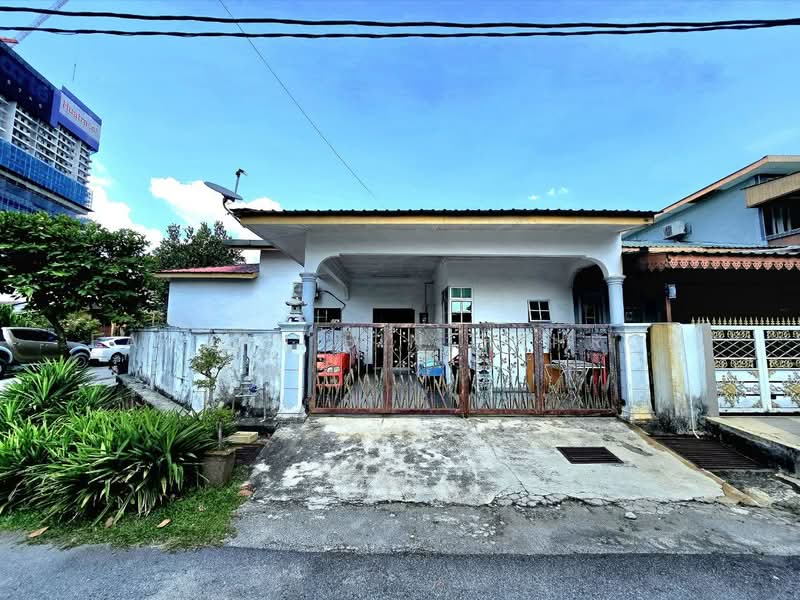 Semi-Detached House for Sale in Taman Salak Jaya (Salak South) - Fauzan bin Sahrom - PropertyGuru.com.my