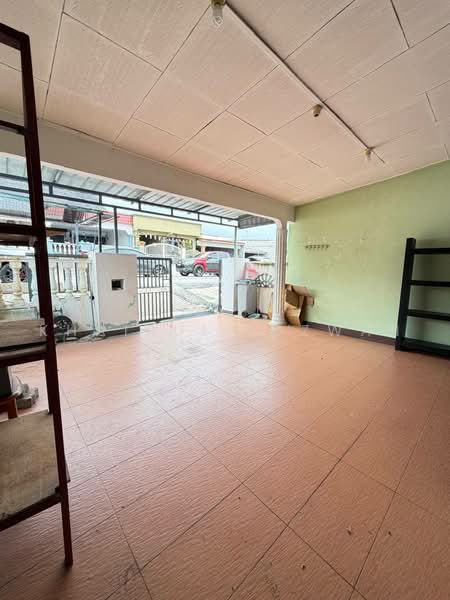 Rumah Teres 1-Tingkat untuk Dijual di Sikamat (Negeri Sembilan) - Khairul Idzwan - Exterior - PropertyGuru.com.my