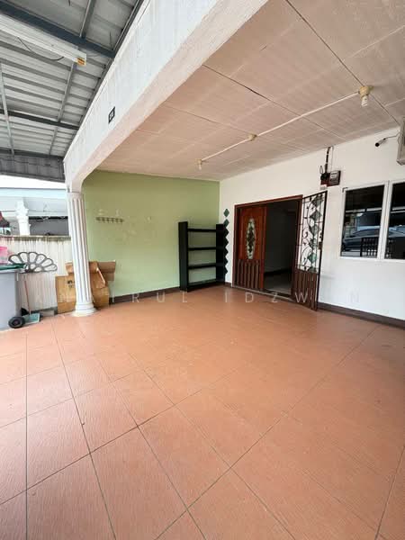 Rumah Teres 1-Tingkat untuk Dijual di Sikamat (Negeri Sembilan) - Khairul Idzwan - Exterior - PropertyGuru.com.my