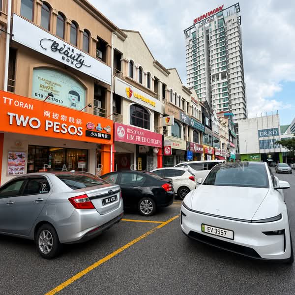 Kedai untuk Disewa di Dataran Sunway (Kota Damansara) - Patrick Chen - Exterior - PropertyGuru.com.my