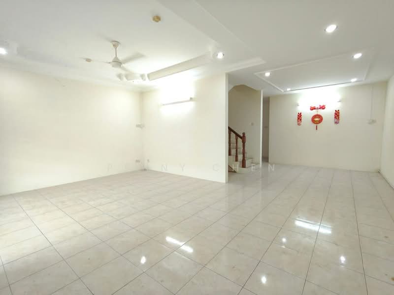 Rumah Teres 2-Tingkat untuk Dijual di Taman Desa Rishah Indah (Ipoh) - PENNY CHEN - Living Room - PropertyGuru.com.my