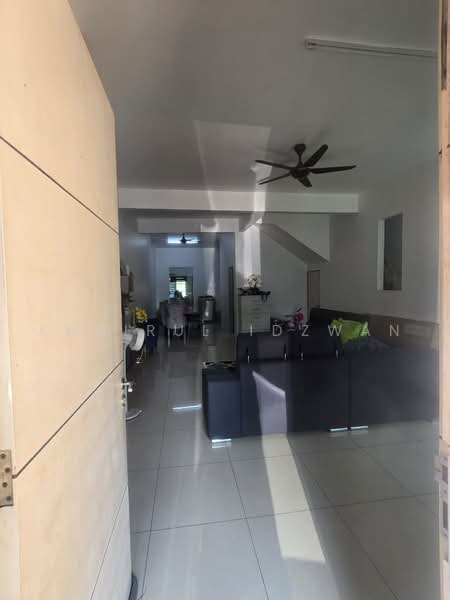 Rumah Teres 2-Tingkat untuk Dijual di Seremban (Negeri Sembilan) - Khairul Idzwan - Living Room - PropertyGuru.com.my