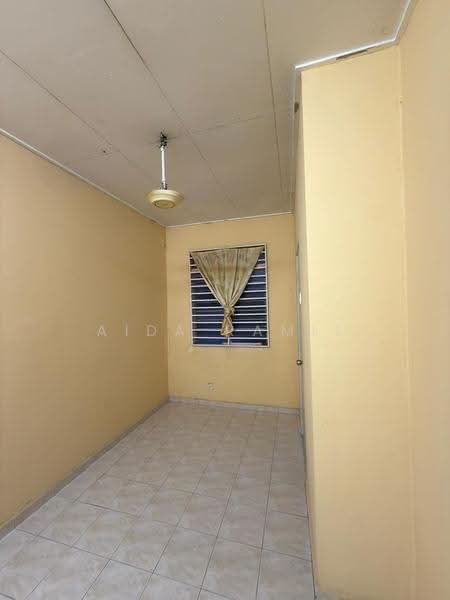2-storey Terraced House for Sale in Bandar Saujana Putra (Tanjong Duabelas) - Aida Ramli - Interior - PropertyGuru.com.my