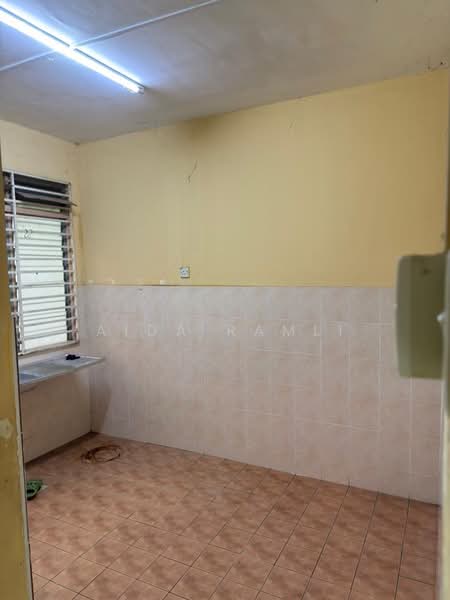 2-storey Terraced House for Sale in Bandar Saujana Putra (Tanjong Duabelas) - Aida Ramli - Interior - PropertyGuru.com.my