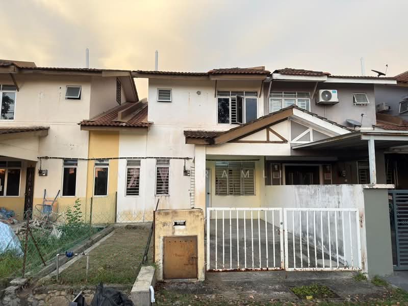 2-storey Terraced House for Sale in Bandar Saujana Putra (Tanjong Duabelas) - Aida Ramli - Exterior - PropertyGuru.com.my