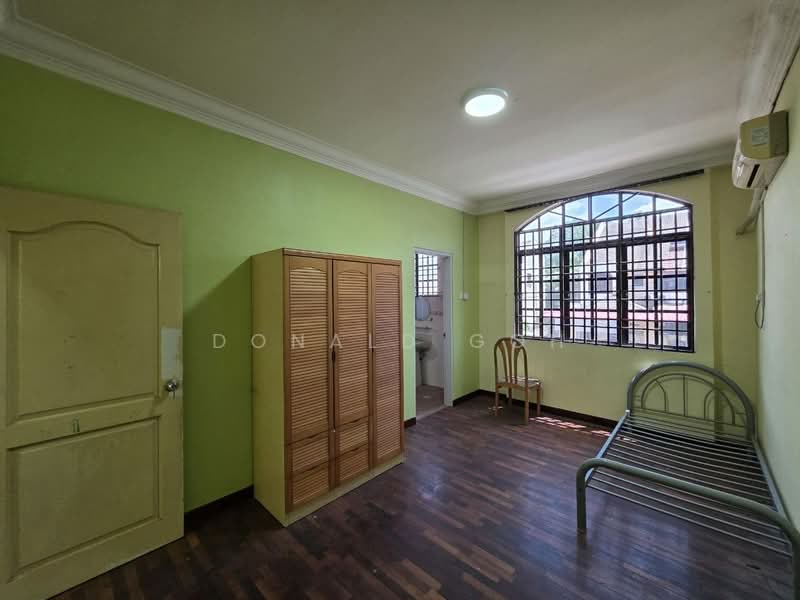 2.5-storey Terraced House for Sale in Meru Valley (Ipoh) - Donald Goh - Bedroom - PropertyGuru.com.my