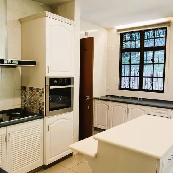 Bungalow House untuk Dijual di Ampang (Selangor) - Eddy Izuddin - Kitchen - PropertyGuru.com.my
