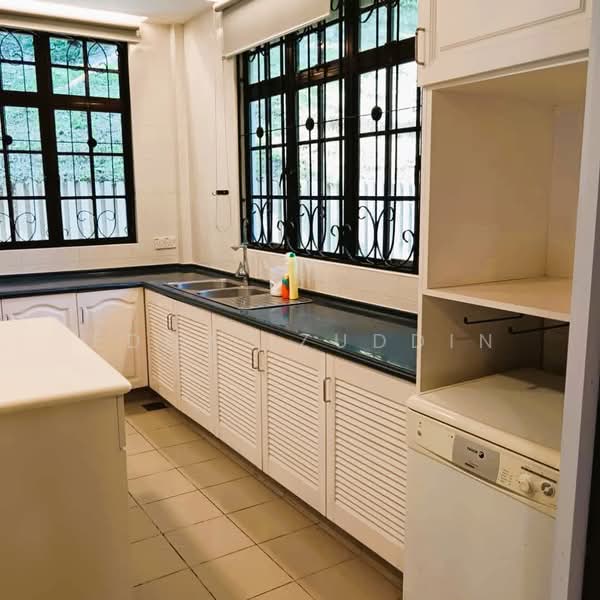 Bungalow House untuk Dijual di Ampang (Selangor) - Eddy Izuddin - Kitchen - PropertyGuru.com.my
