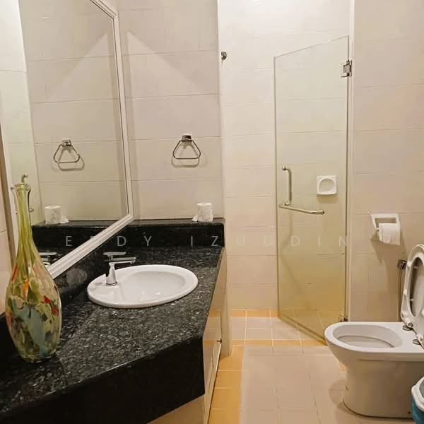Bungalow House untuk Dijual di Ampang (Selangor) - Eddy Izuddin - Bathroom - PropertyGuru.com.my