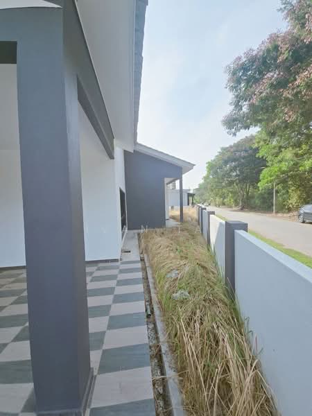 Bungalow House for Sale in Taman Bunga Raya (Kuala Kangsar) - Ivan Tai - Exterior - PropertyGuru.com.my
