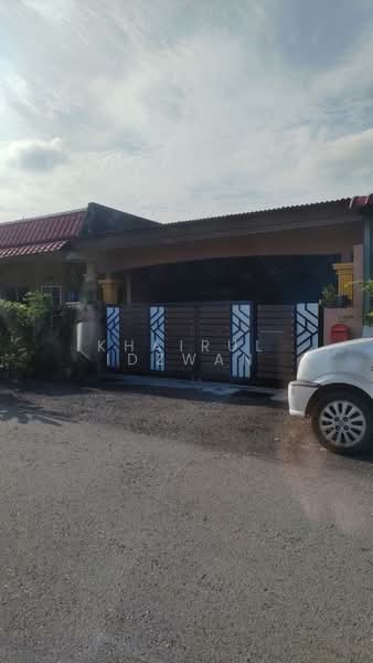 Terraced House for Sale in Taman Desa Rhu (Sikamat) - Khairul Idzwan - Exterior - PropertyGuru.com.my