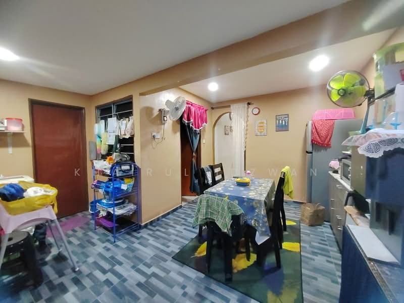 Terraced House for Sale in Taman Desa Rhu (Sikamat) - Khairul Idzwan - Dining Room - PropertyGuru.com.my