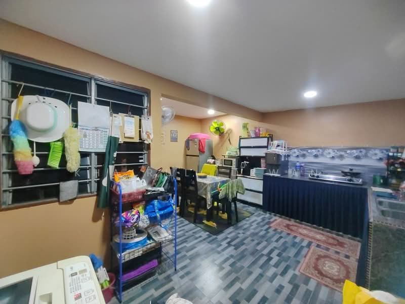 Terraced House for Sale in Taman Desa Rhu (Sikamat) - Khairul Idzwan - Kitchen - PropertyGuru.com.my