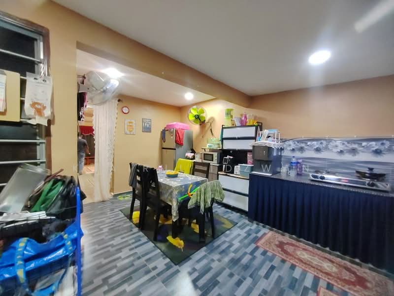 Terraced House for Sale in Taman Desa Rhu (Sikamat) - Khairul Idzwan - Kitchen - PropertyGuru.com.my