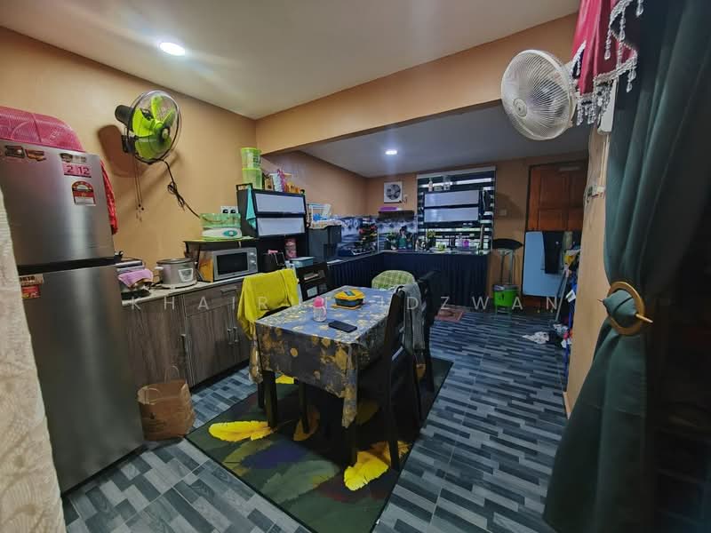 Terraced House for Sale in Taman Desa Rhu (Sikamat) - Khairul Idzwan - Kitchen - PropertyGuru.com.my