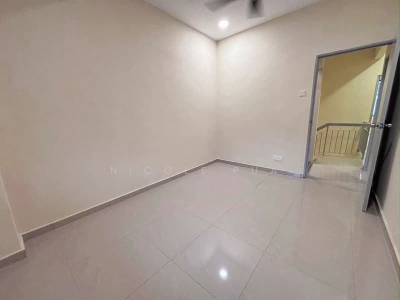 Rumah Teres 2-Tingkat untuk Dijual di Taman Anggerik (Johor Bahru) - Nicole Pua - Interior - PropertyGuru.com.my
