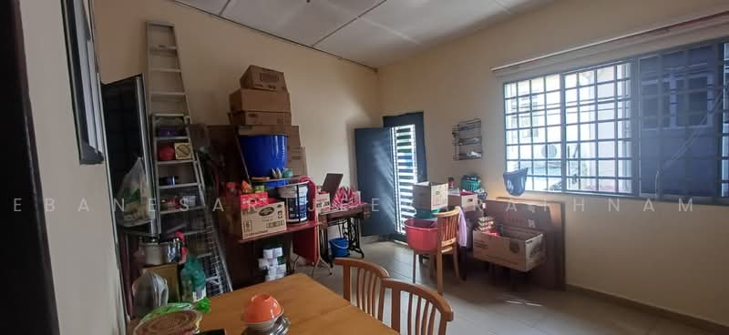 1-storey Terraced House for Sale in Seremban (Negeri Sembilan) - Ebanesar Jeevarathnam - Kitchen - PropertyGuru.com.my