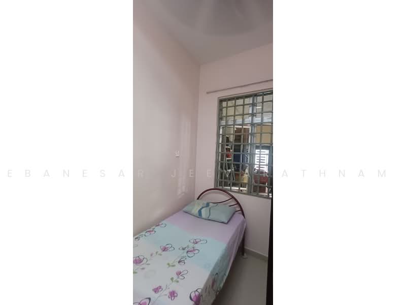 1-storey Terraced House for Sale in Seremban (Negeri Sembilan) - Ebanesar Jeevarathnam - Bedroom - PropertyGuru.com.my