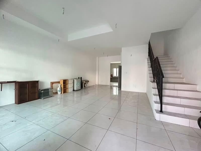Rumah Teres 2-Tingkat untuk Dijual di Tambun (Perak) - Joseph Wong - Living Room - PropertyGuru.com.my
