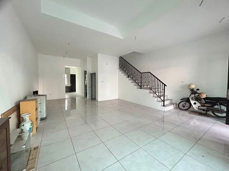 Rumah Teres 2-Tingkat untuk Dijual di Tambun (Perak) - Joseph Wong - Living Room - PropertyGuru.com.my