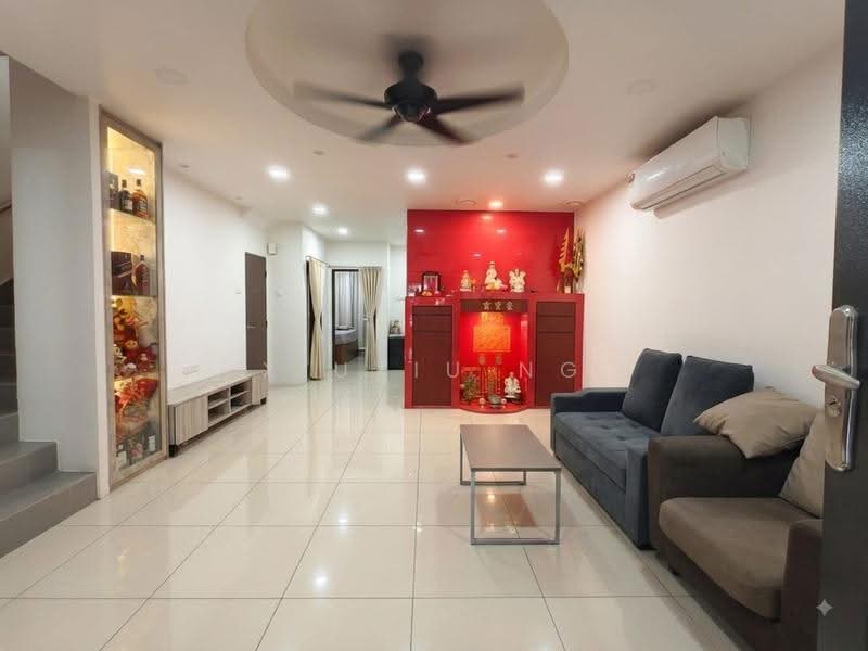 2-storey Terraced House for Sale in Taman Mutiara Rini (Skudai) - Xiuxiu Ng - Living Room - PropertyGuru.com.my