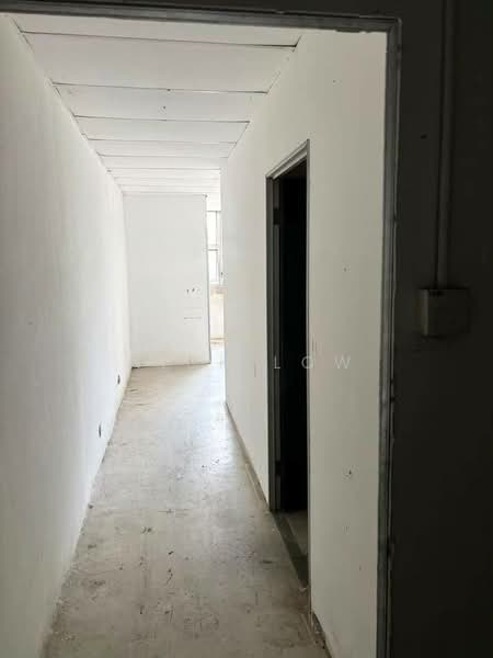 Pejabat untuk Disewa di Taman Megah Ria (Masai) - Nick Low - Corridor - PropertyGuru.com.my