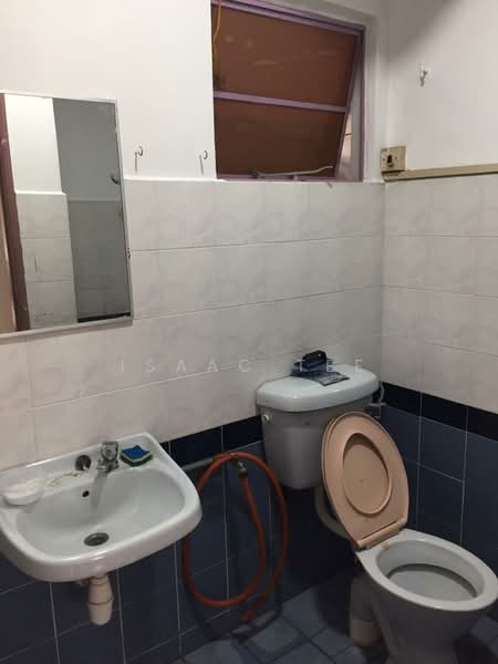 Condominium for Rent at Danau Impian - Isaac Tee - Bathroom - PropertyGuru.com.my
