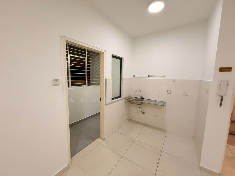 Kediaman Servis untuk Disewa di Zeva @ Equine South - Angel Tan - Kitchen - PropertyGuru.com.my
