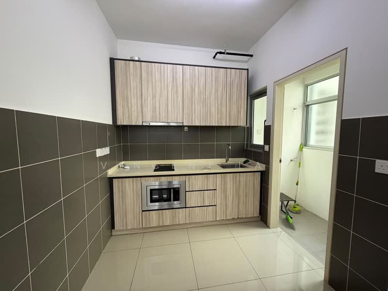 Pangsapuri untuk Disewa di Residensi Seri Wahyu - Vincent Lai - Kitchen - PropertyGuru.com.my