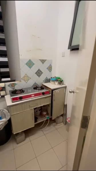 Kediaman Servis untuk Dijual di You Residences @ You City - Chun Wei - Kitchen - PropertyGuru.com.my
