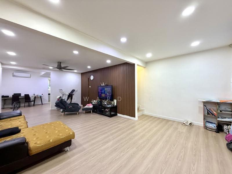 Rumah Teres 2-Tingkat untuk Dijual di Taman Muda (Ampang) - Edward Ooi - Living Room - PropertyGuru.com.my