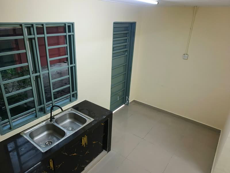 Rumah Teres 1-Tingkat untuk Dijual di Bukit Sentosa (Rawang) - Kelvin . - Kitchen - PropertyGuru.com.my