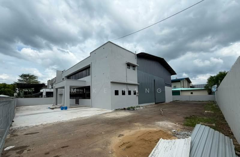 Warehouse for Rent in Demak Laut (Kuching) - Mike Pang - Exterior - PropertyGuru.com.my