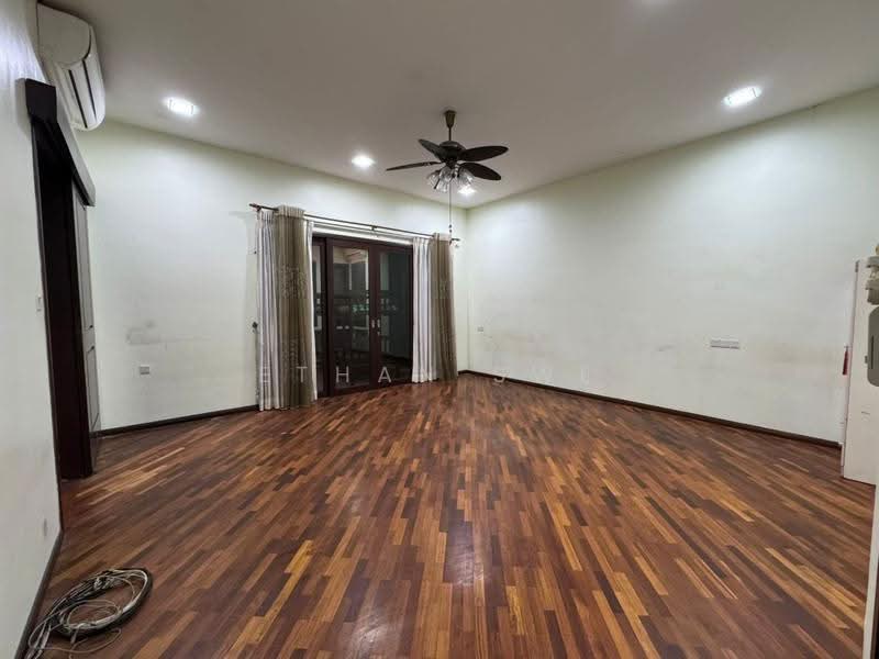 2-storey Terraced House for Sale in Bukit Rahman Putra (Sungai Buloh) - Ethan Swe - Living Room - PropertyGuru.com.my