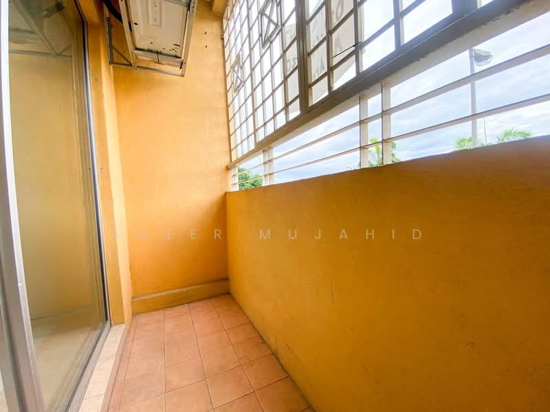 Pangsapuri untuk Disewa di Bayu Villa - Ameer Mujahid - Balcony - PropertyGuru.com.my