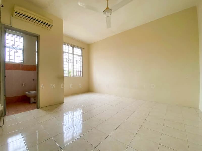 Pangsapuri untuk Disewa di Bayu Villa - Ameer Mujahid - Bathroom - PropertyGuru.com.my