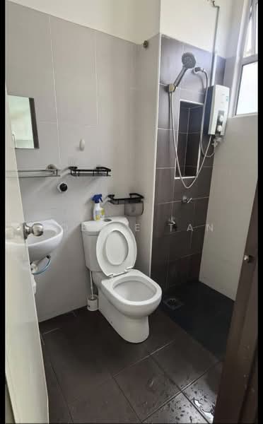 Rumah Teres 2-Tingkat untuk Disewa di Taman Mount Austin (Tebrau) - Robbie Tan - PropertyGuru.com.my
